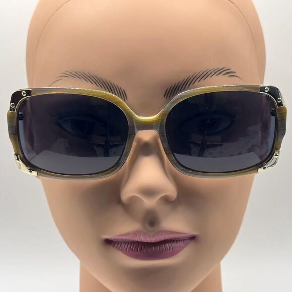 Vintage Y2K Designer Sunglasses | BCBG Max Azria Idol Chunky Square Gold Detail main image 8